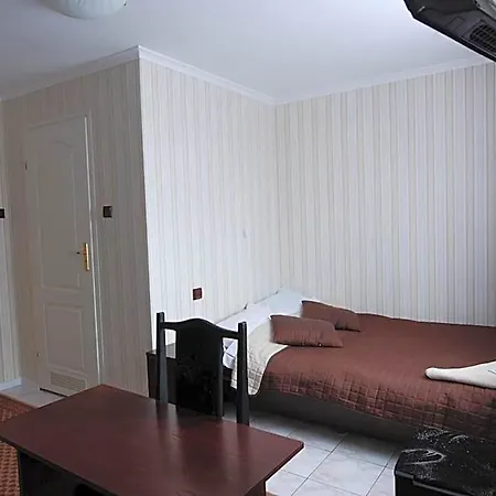 La-musica Hotel 2*