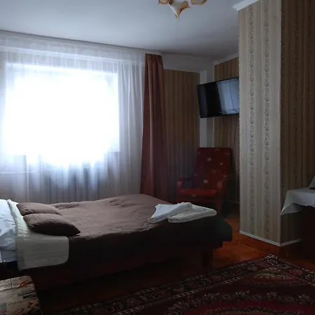 Hotel La-musica 2*